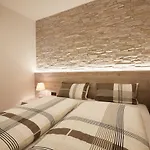 Roesch Aparthotel Merano