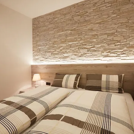 Roesch Apart Otel Merano