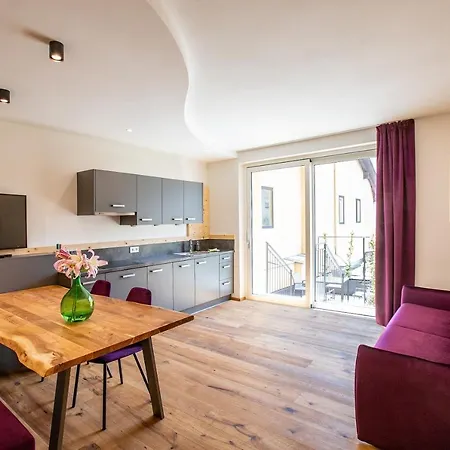 Ξενοδοχείο με διαμερίσματα Roesch