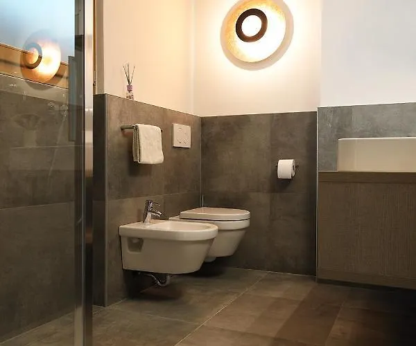 Roesch Апарт-готель