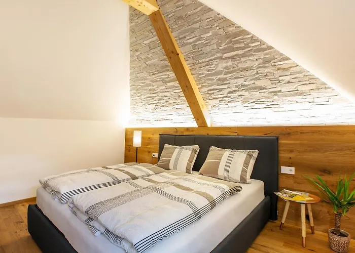 Roesch Apartmanhotel 4*